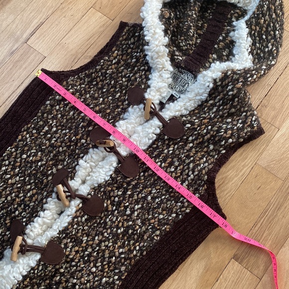 Vintage Curio Boucle Wool Blend Hooded Vest - Picture 8 of 11